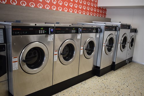 Laundromat Washing Machines & Laundry Equipment | Speed Queen